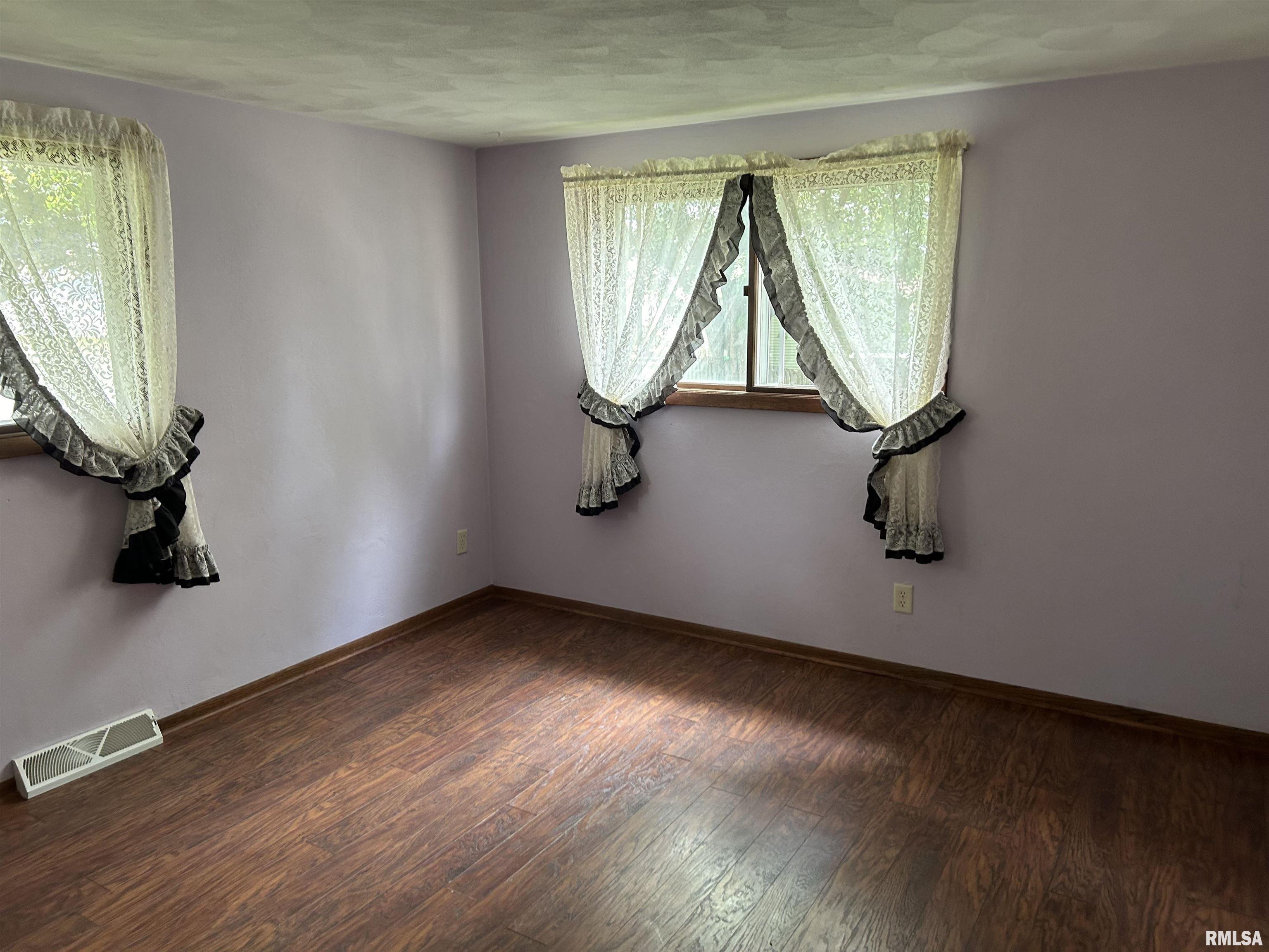 116 North Spring Street Geneseo, IL 61254 - Photo 8 of 15 Gallery Image 8
