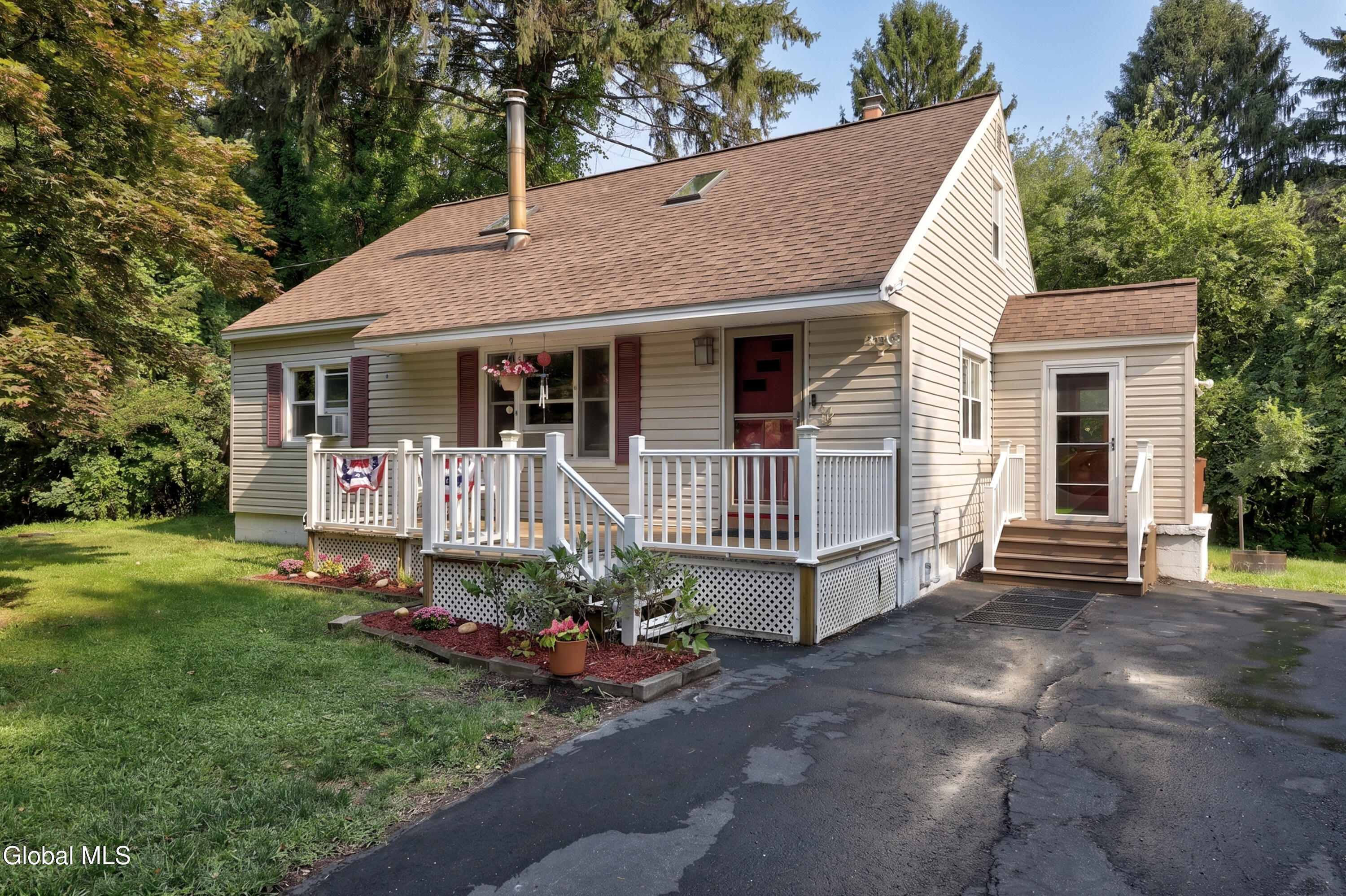 69 Ray Road Rexford, NY 12148 - Photo 1 of 44 1 (1)