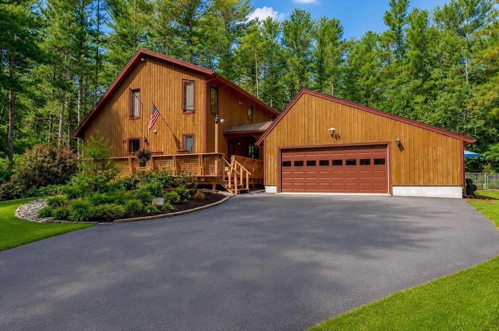 47 Walnut Plain Road Rochester, MA 02770 - Photo 3 of 23