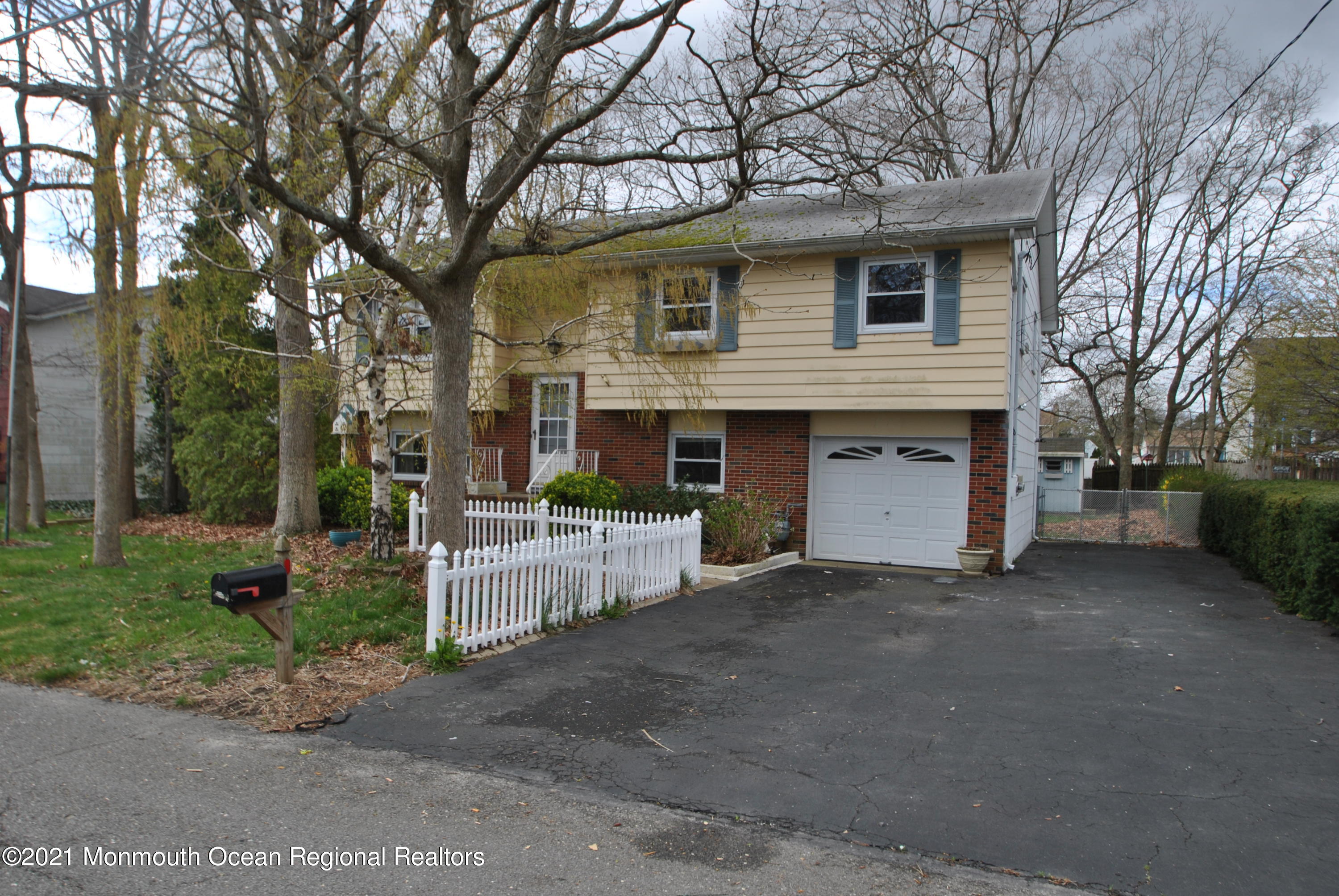 141 Queen Ann Road Brick, NJ 08723 - Photo 1 of 20 DSC_7346