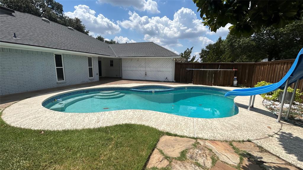 4405 Blystone Lane Plano, TX 75093 - Photo 4 of 24