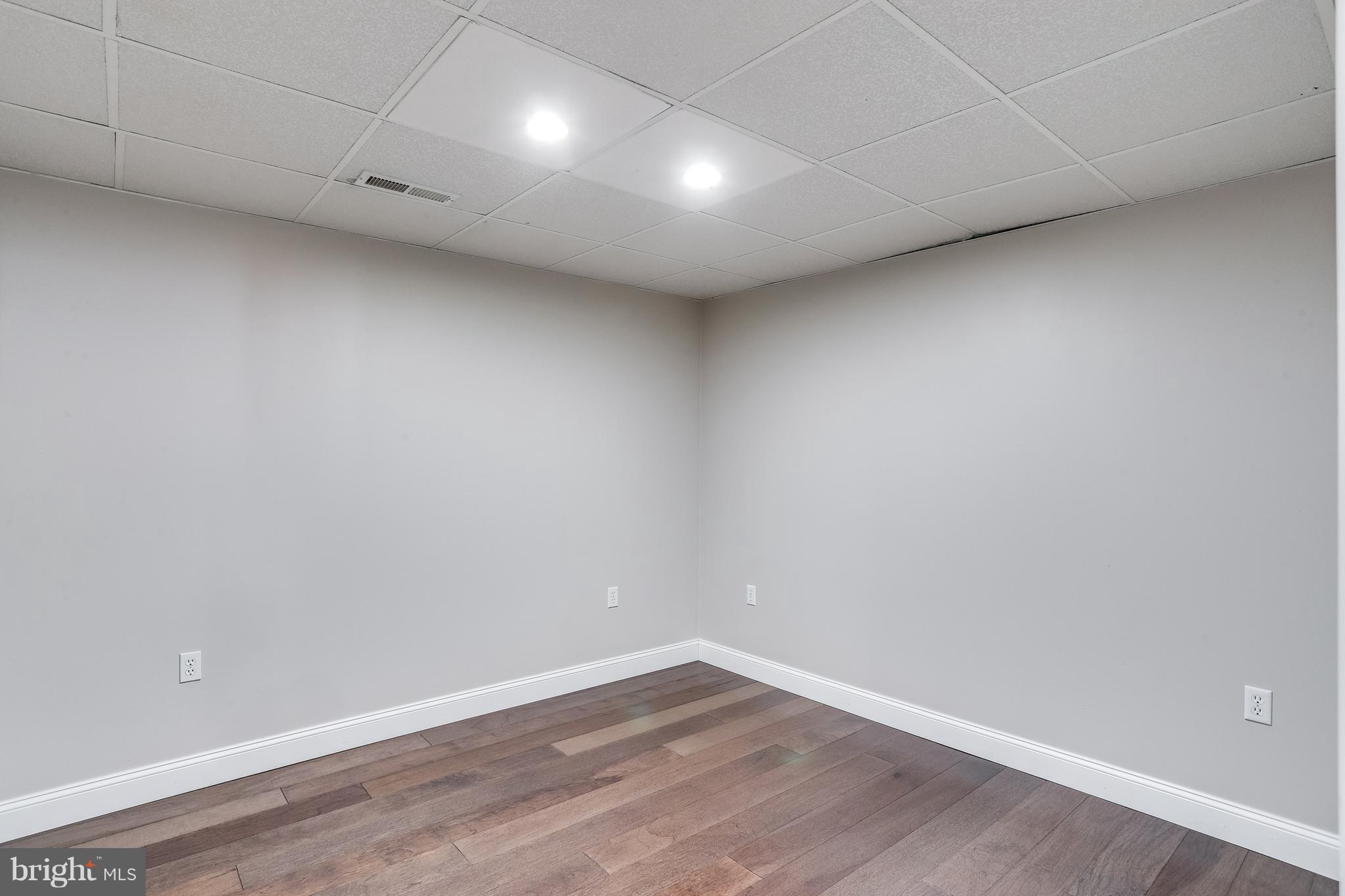 7723 Notley Road Pasadena, MD 21122 - Photo 28 of 36 Gallery Image 28