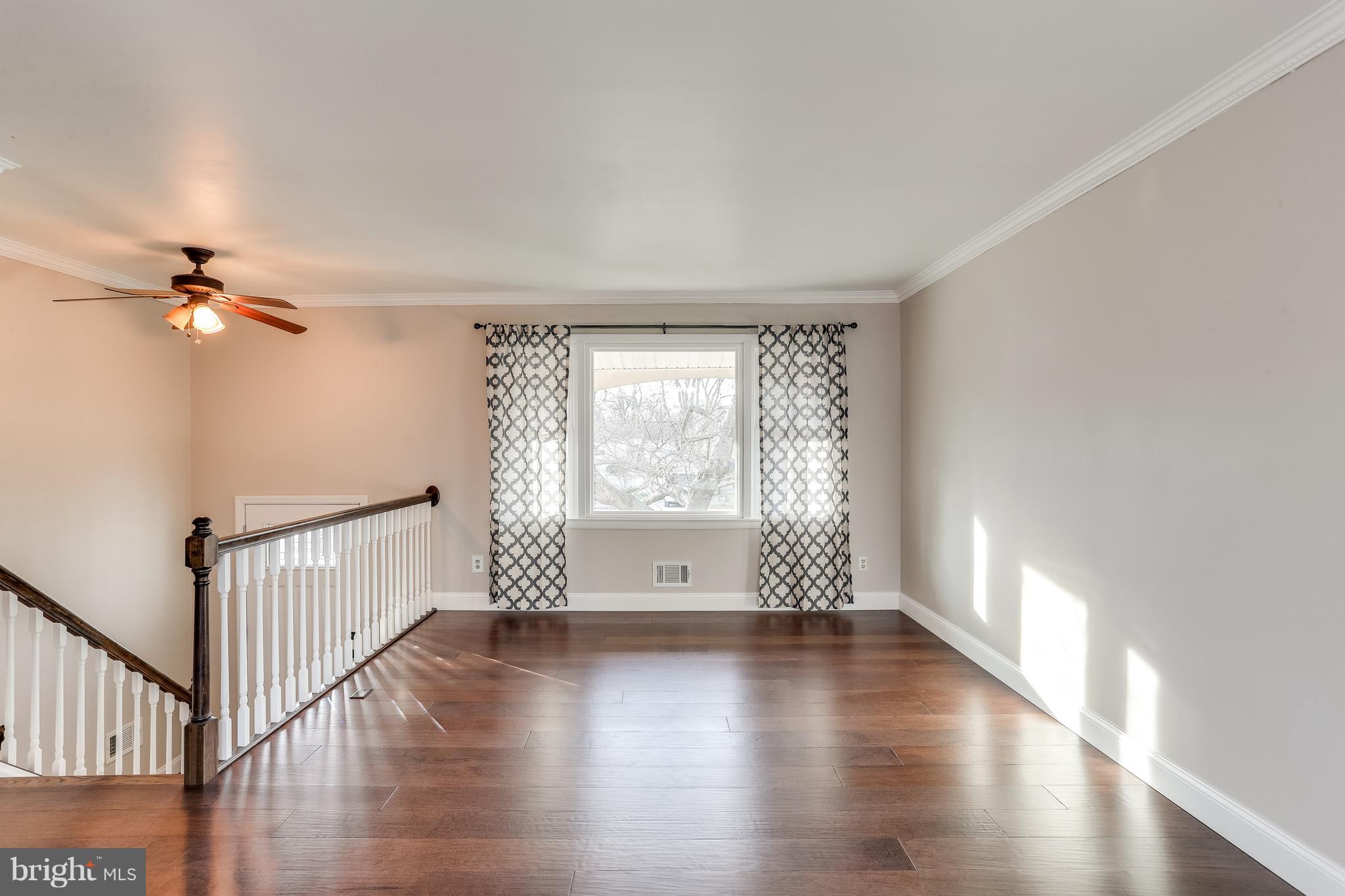 7723 Notley Road Pasadena, MD 21122 - Photo 7 of 36 Gallery Image 7
