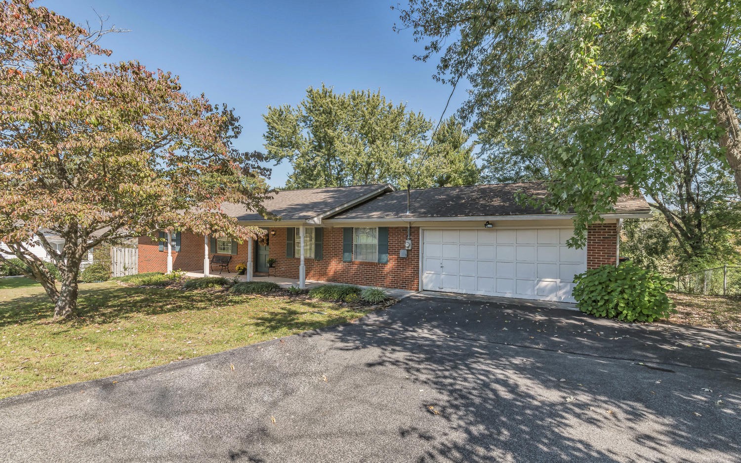 224 McFee Road Knoxville, TN 37934 - Photo 4 of 32 Gallery Image 4