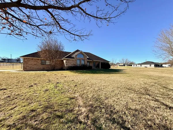 $390,000 | 300 Ridge Road, Decatur, TX 76234