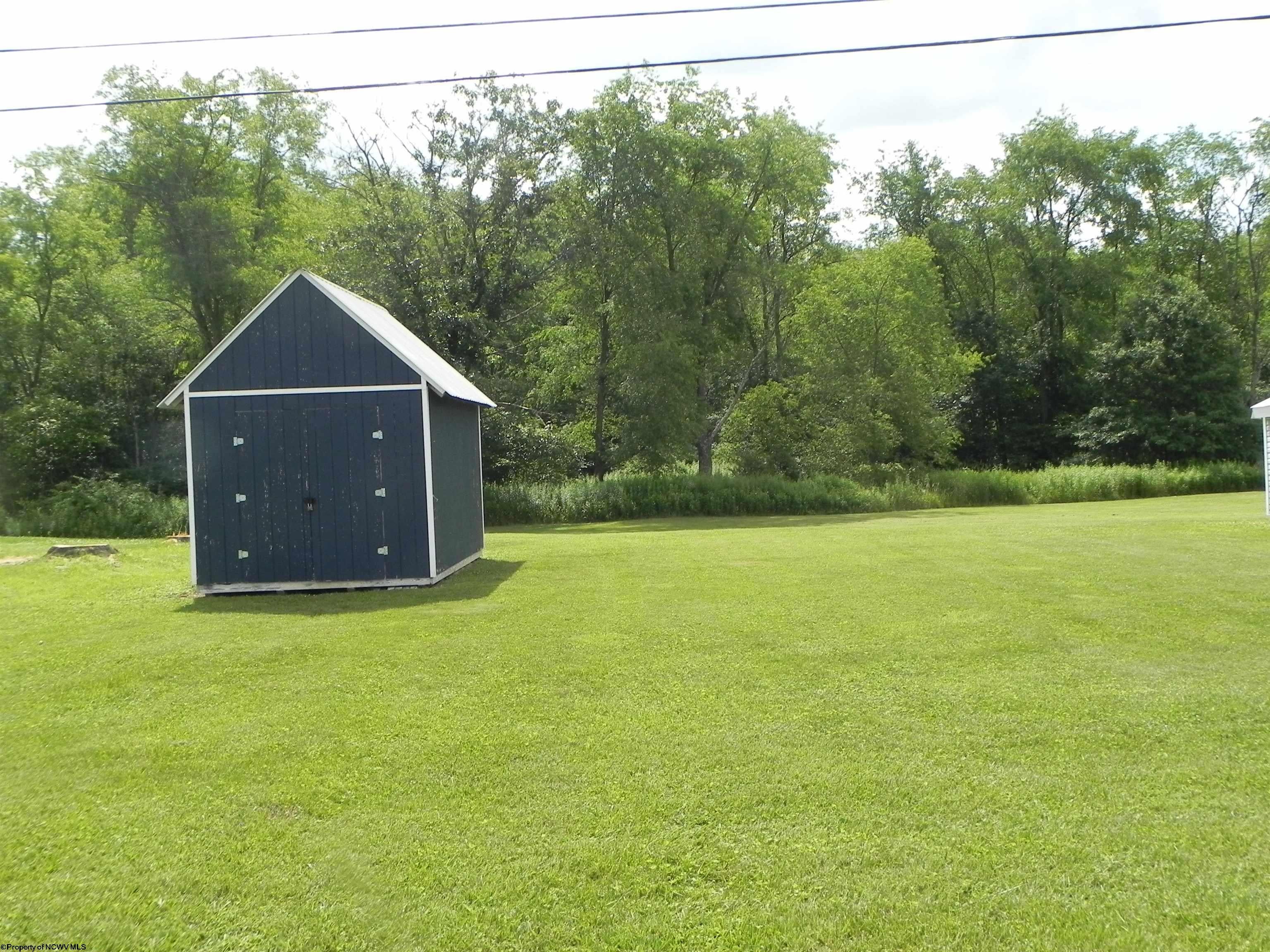 137 Sunny Brook Road Reedsville, WV 26547 - Photo 21 of 26 Gallery Image 21
