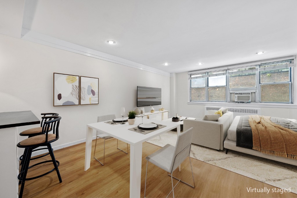 240 East 35th Street, Unit 3C Manhattan, NY 10016 - Photo 5 of 19 Photo 5