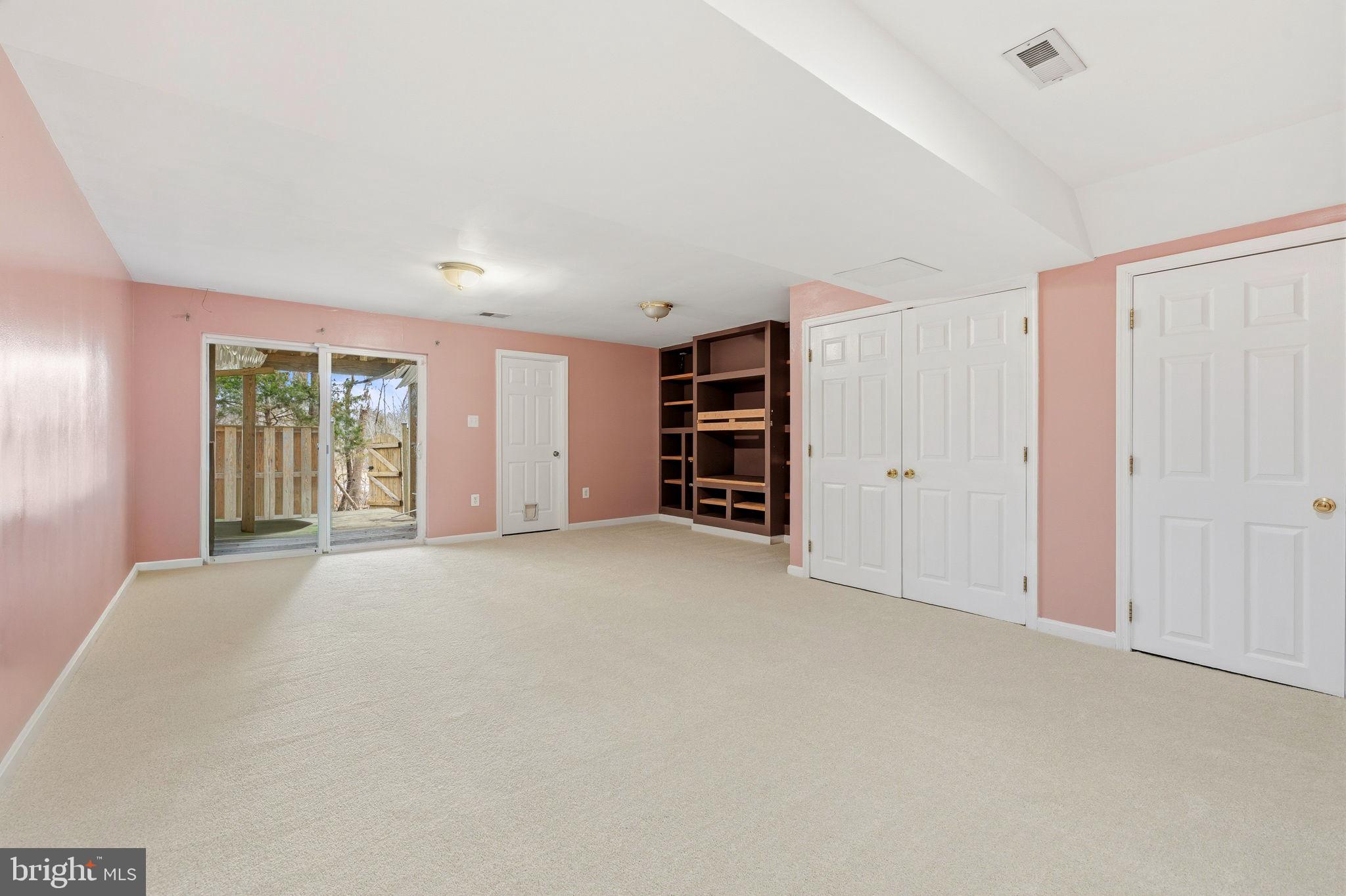 6670 Roderick Loop Gainesville, VA 20155 - Photo 25 of 36