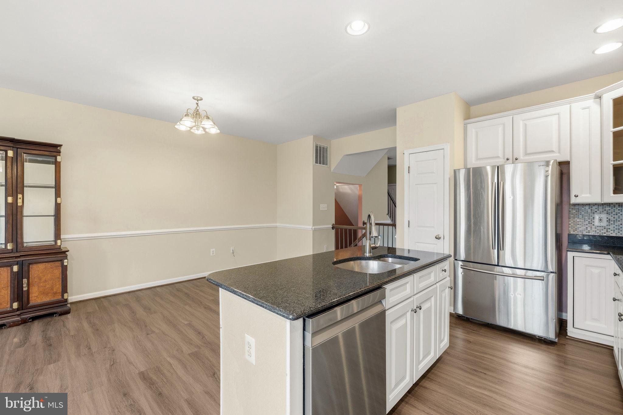 6670 Roderick Loop Gainesville, VA 20155 - Photo 10 of 36