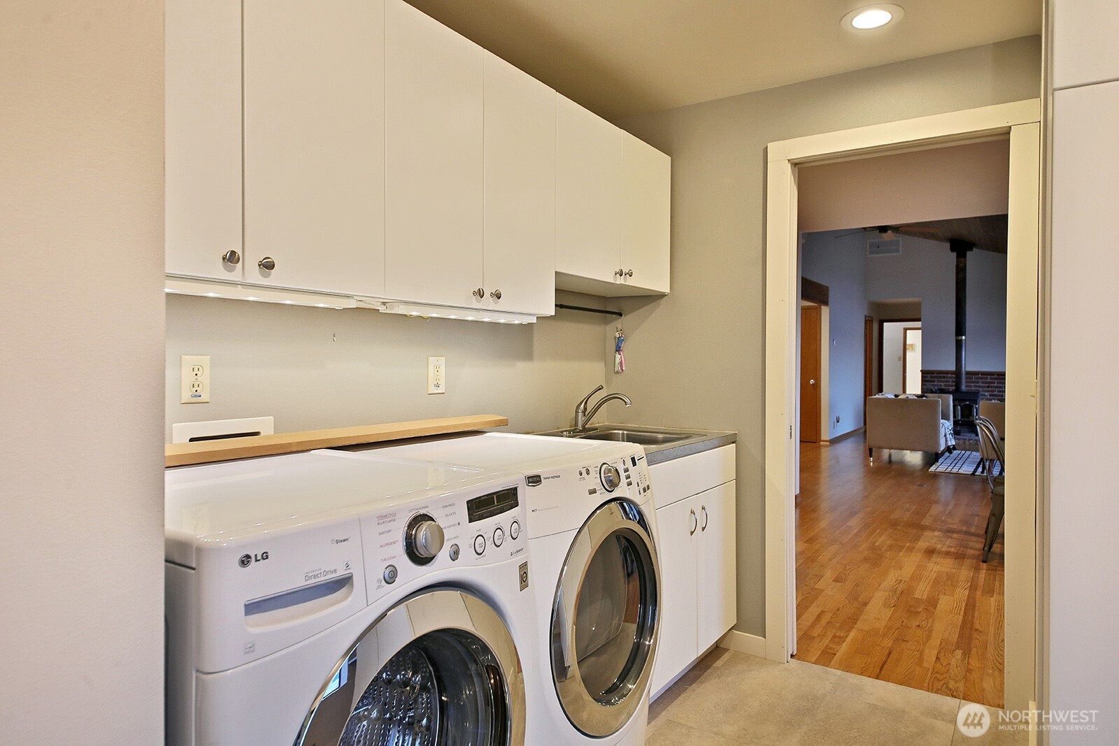 8267 South Franklin Road Clinton, WA 98236 - Photo 23 of 40