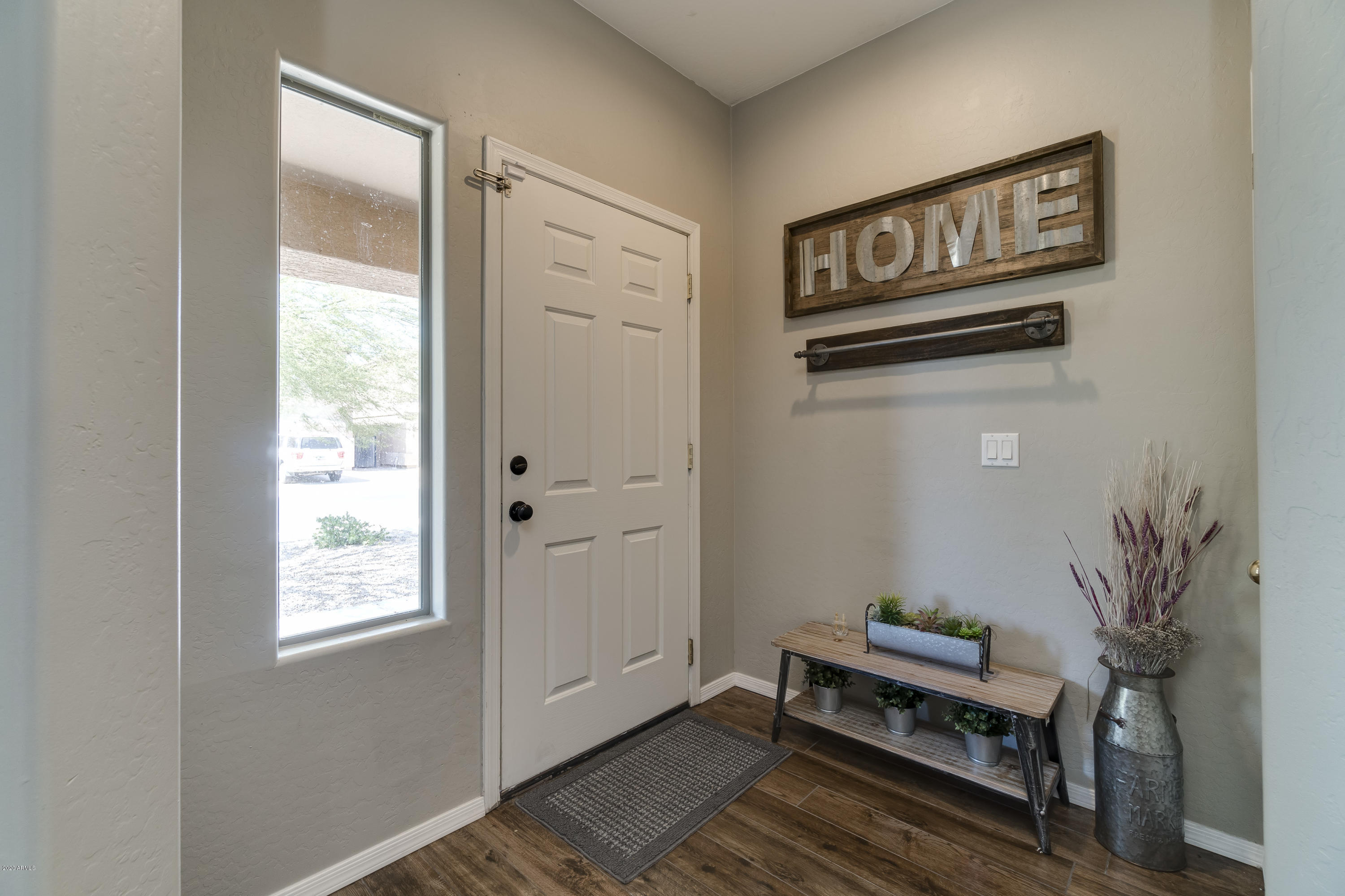 46023 West Amsterdam Road Maricopa, AZ 85139 - Photo 6 of 33 6Entry-FULL
