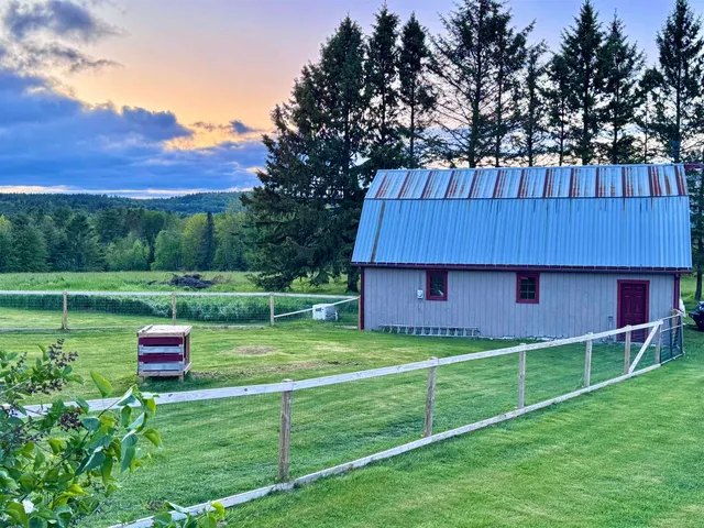 $385,000 | 523 Brock Hill Road, Newbury, VT 05051