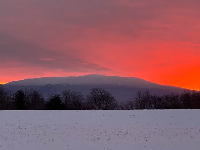 $385,000 | 523 Brock Hill Road, Newbury, VT 05051