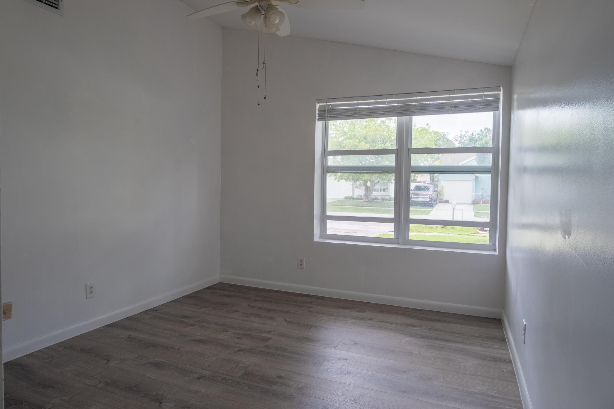 1222 Ute Street Jupiter, FL 33458 - Photo 13 of 23 12 MBED north