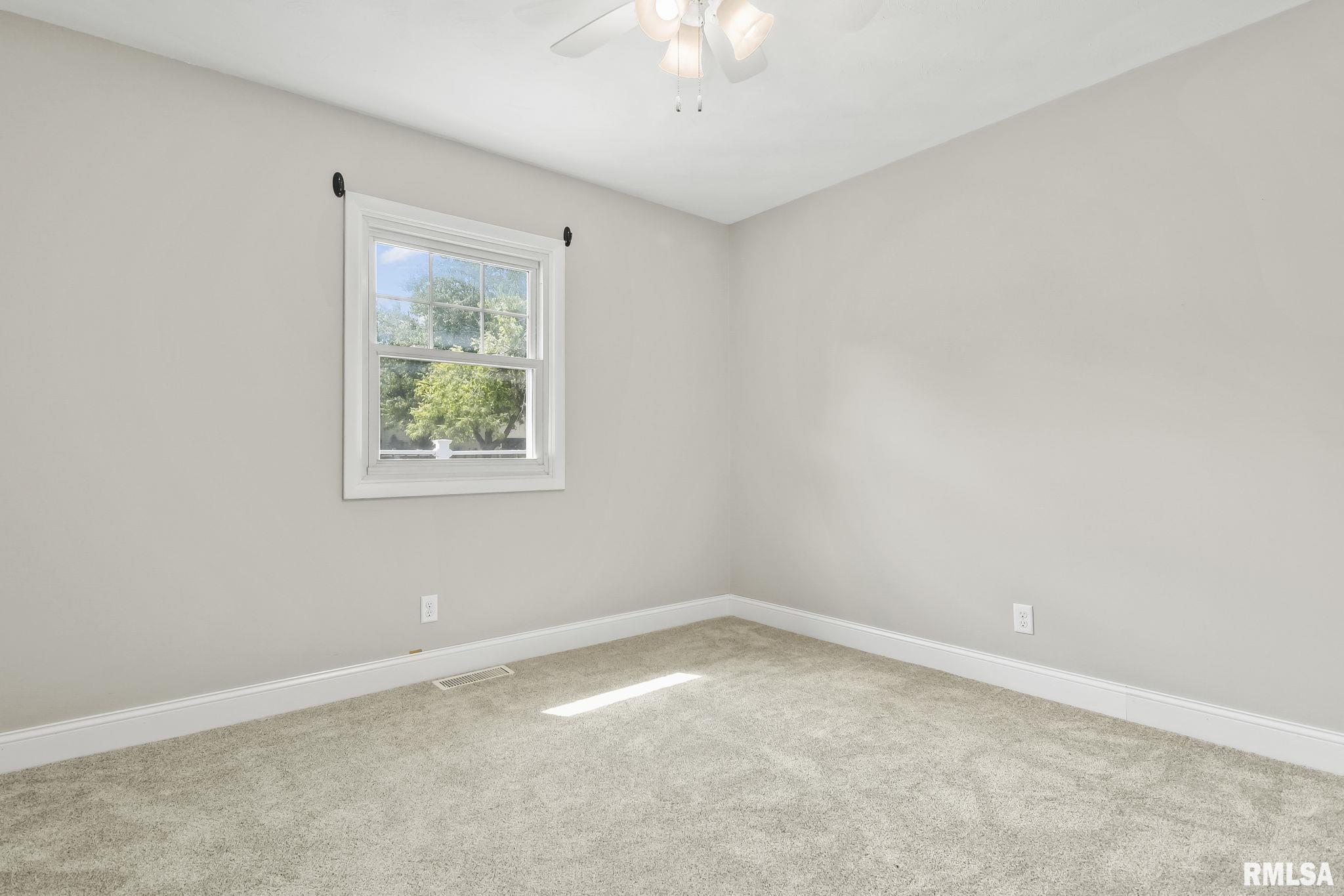 1852 Camden Street Springfield, IL 62702 - Photo 11 of 20