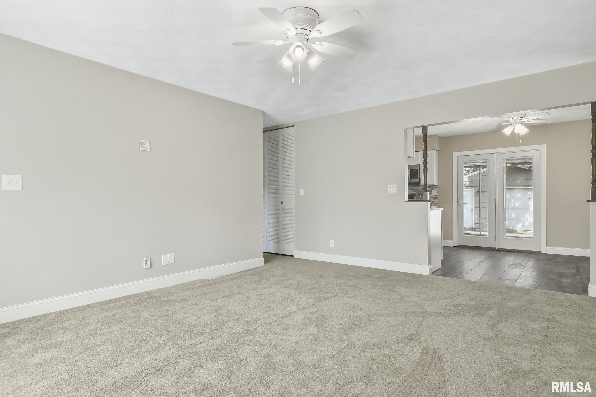 1852 Camden Street Springfield, IL 62702 - Photo 2 of 20