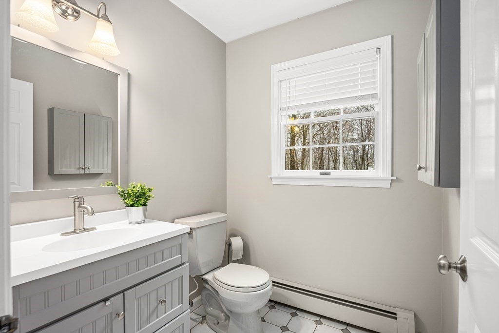 35 Smith Road Northborough, MA 01532 - Photo 17 of 39 Gallery Image 17