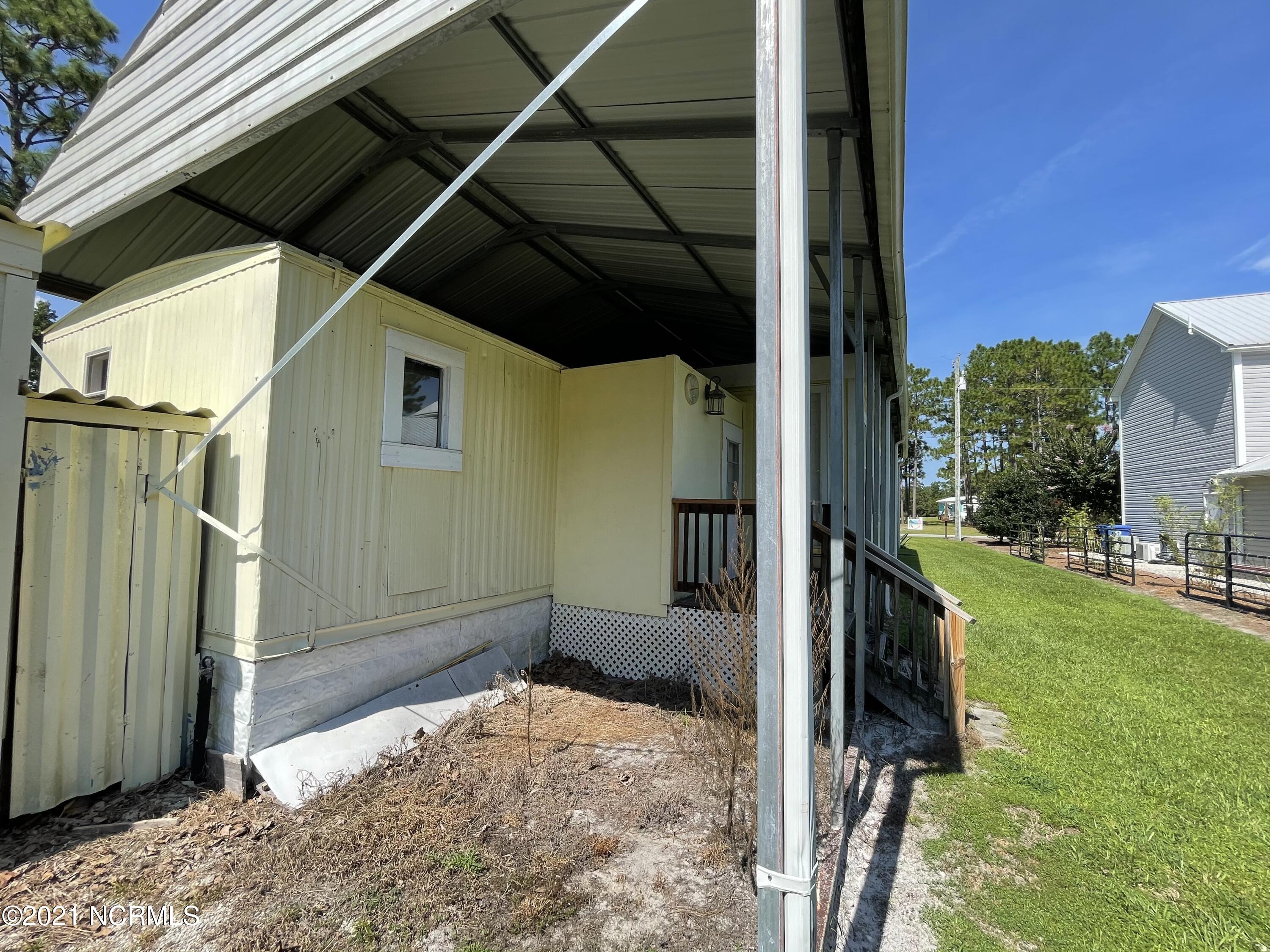 340 Borroughs Road Holly Ridge, NC 28445 - Photo 4 of 20 2