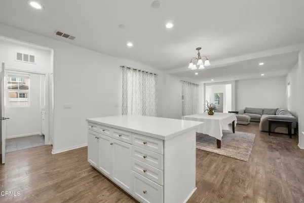 $869,900 | 693 Nile River Drive, Oxnard, CA 93036