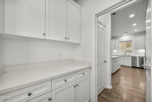 $869,900 | 693 Nile River Drive, Oxnard, CA 93036