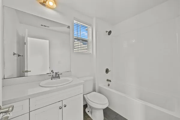 $869,900 | 693 Nile River Drive, Oxnard, CA 93036
