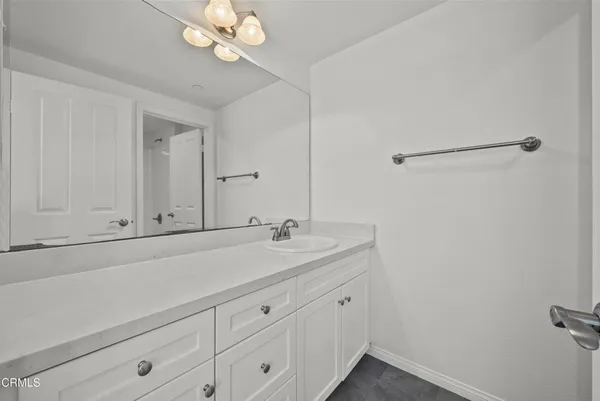 $869,900 | 693 Nile River Drive, Oxnard, CA 93036