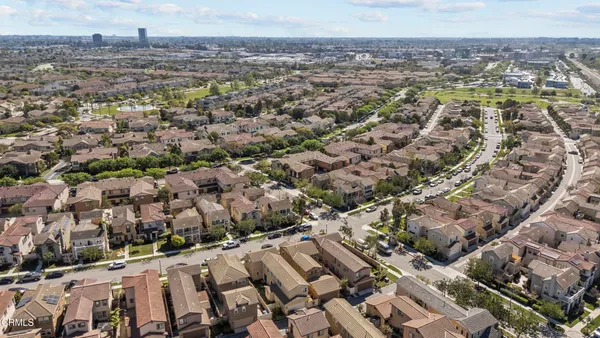 $869,900 | 693 Nile River Drive, Oxnard, CA 93036