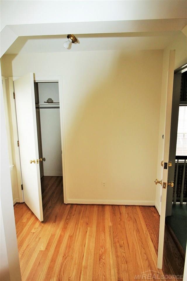960-962 Trombley Road Grosse Pointe Park, MI 48230 - Photo 5 of 35