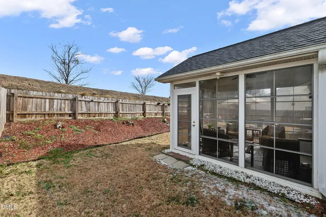 $320,000 | 1009 Narcissus Court, Clayton, NC 27520