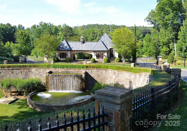 $89,900 | 5128 Watermead Lane, Unit 133, Belmont, NC 28012