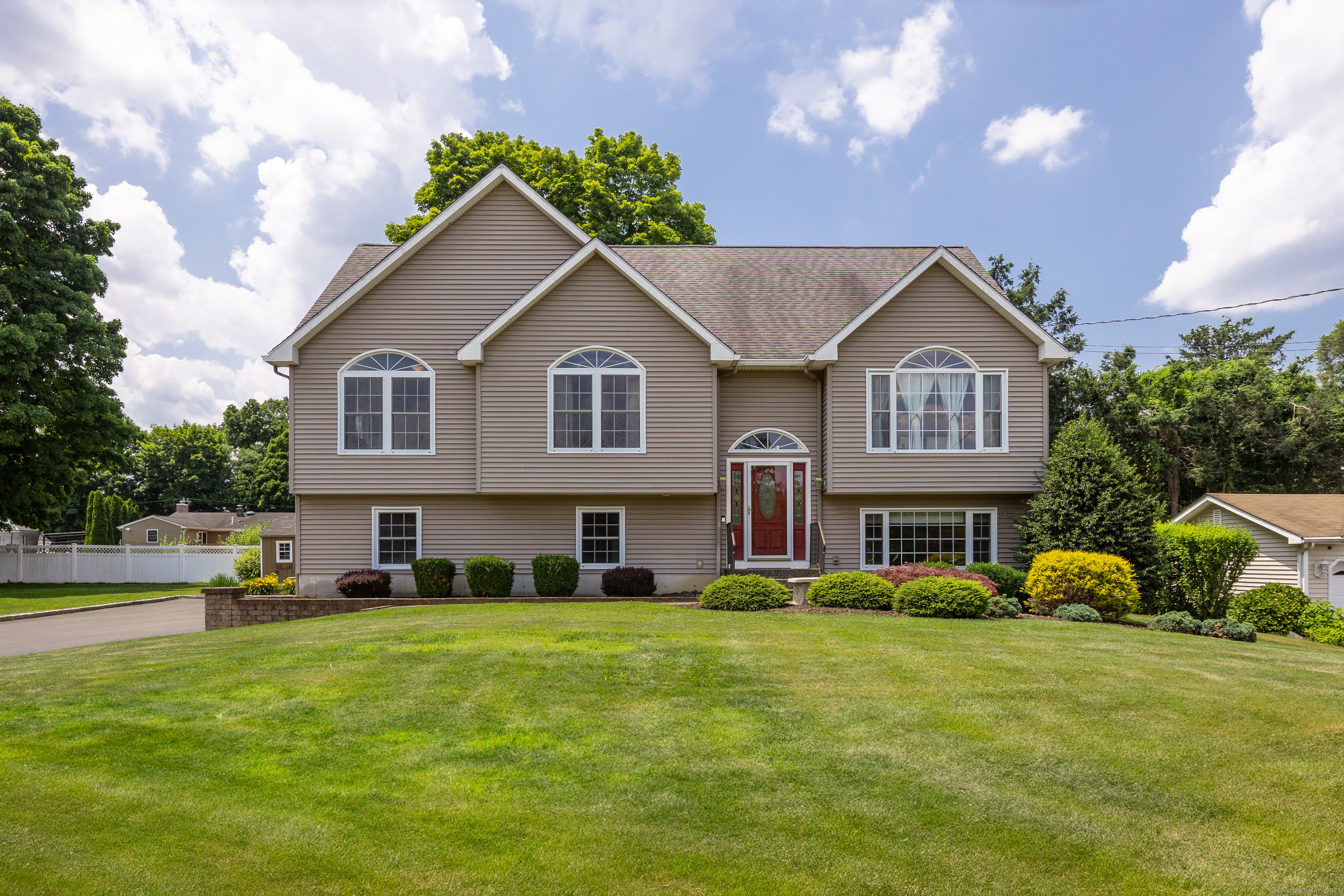 5 Karen Road Danbury, CT 06811 - Photo 1 of 1 Gallery Image 1
