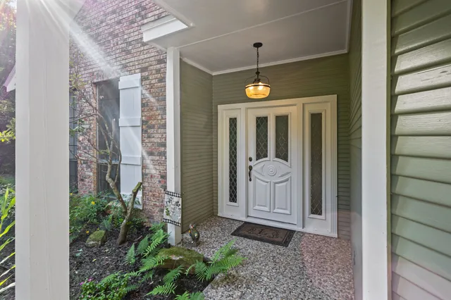 a view of a interior of the house