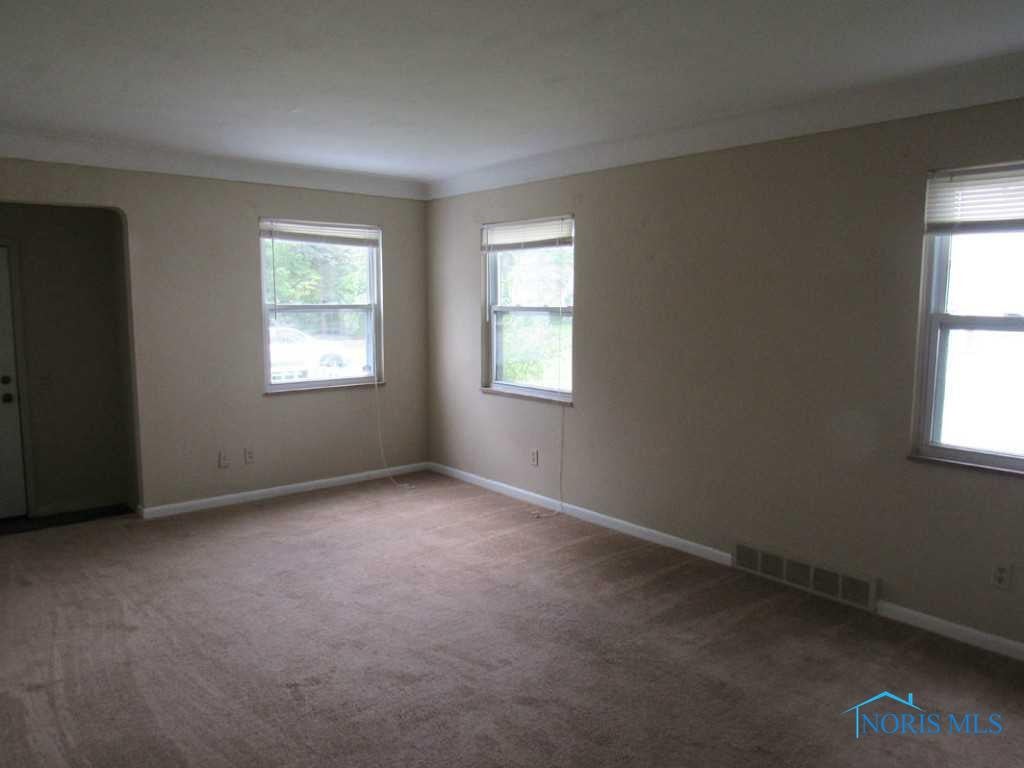 2018 Dority Road Toledo, OH 43615 - Photo 2 of 13 Gallery Image 2