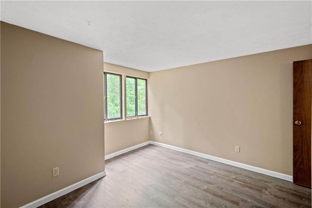 323 Ridge Point Circle, Unit 23 Bridgeville, PA 15017 - Photo 13 of 28 Gallery Image 13