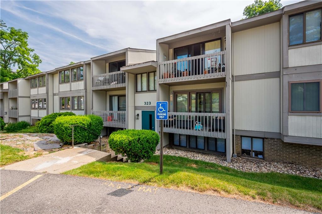 323 Ridge Point Circle, Unit 23 Bridgeville, PA 15017 - Photo 20 of 28 Gallery Image 20