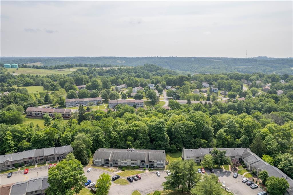 323 Ridge Point Circle, Unit 23 Bridgeville, PA 15017 - Photo 23 of 28 Gallery Image 23