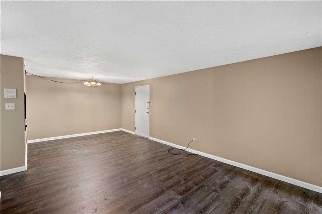 323 Ridge Point Circle, Unit 23 Bridgeville, PA 15017 - Photo 4 of 28 Gallery Image 4