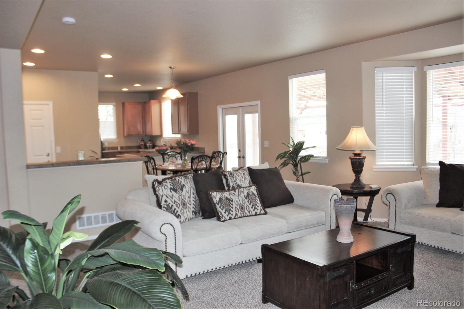 8098 Raspberry Drive Frederick, CO 80504 - Photo 5 of 33