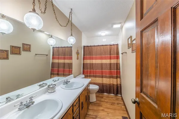 $229,900 | 2855 Lakeside Drive, Poplar Bluff, MO 63901