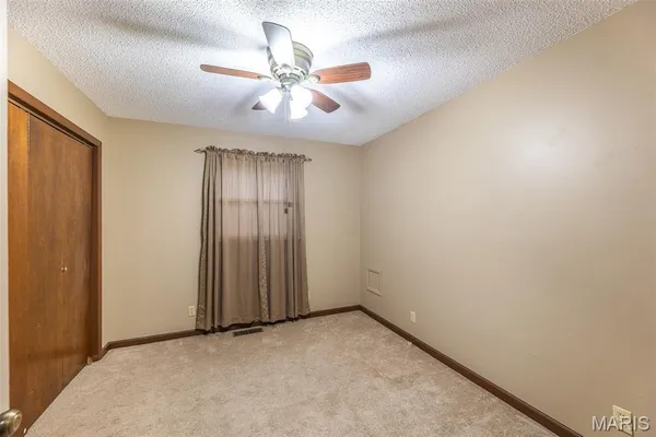 $229,900 | 2855 Lakeside Drive, Poplar Bluff, MO 63901