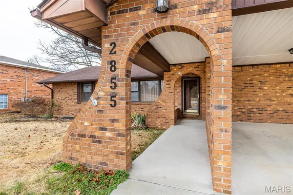 $229,900 | 2855 Lakeside Drive, Poplar Bluff, MO 63901