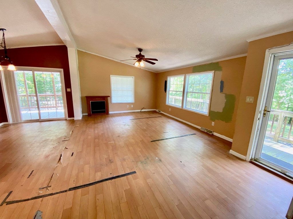 2535 Jennings Town Road Crewe, VA 23930 - Photo 4 of 31 Gallery Image 4