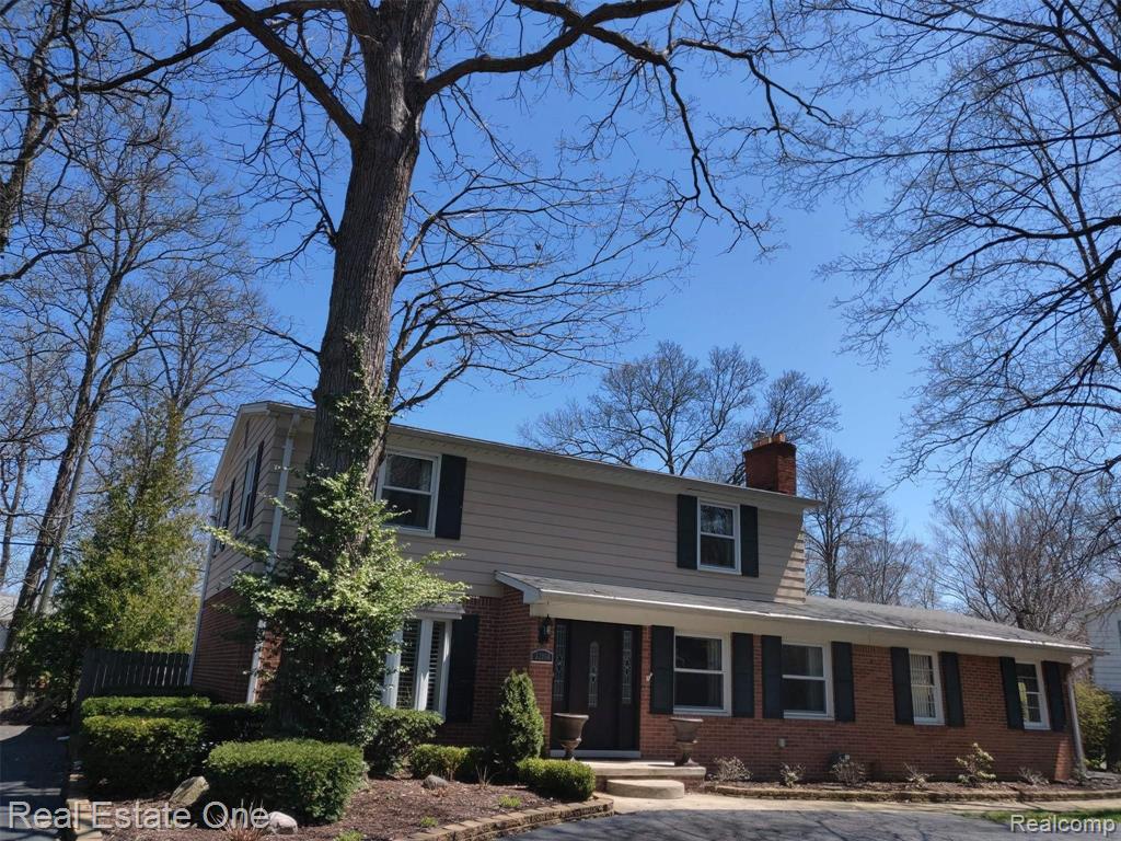 32064 Bonnet Hill Road Farmington Hills, MI 48334 - Photo 27 of 29