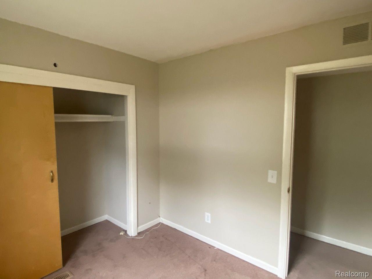 12037 Davison Road Davison, MI 48423 - Photo 15 of 32 Gallery Image 15
