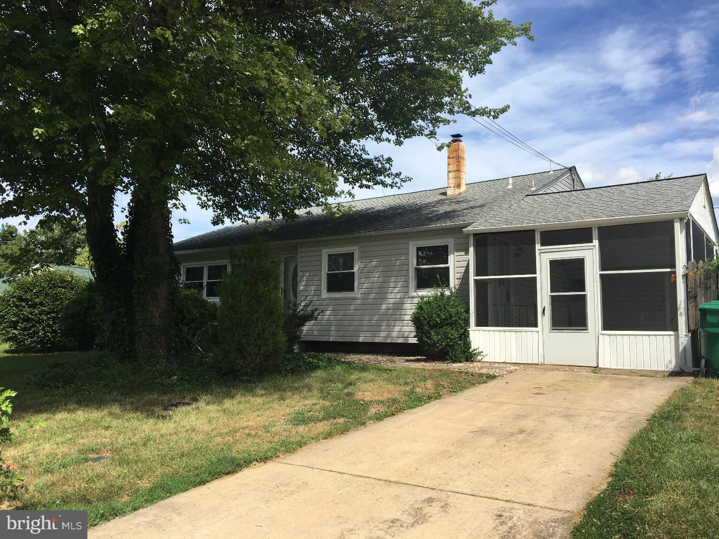 27 Augusta Drive Newark, DE 19713 - Photo 1 of 10 Exterior Front