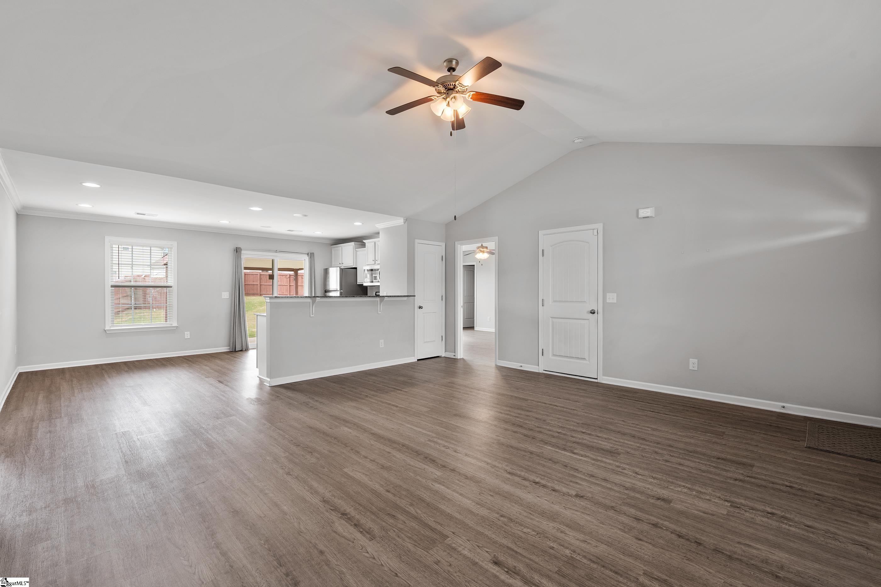 6 Snowy Court Fountain Inn, SC 29644 - Photo 3 of 32 Gallery Image 3