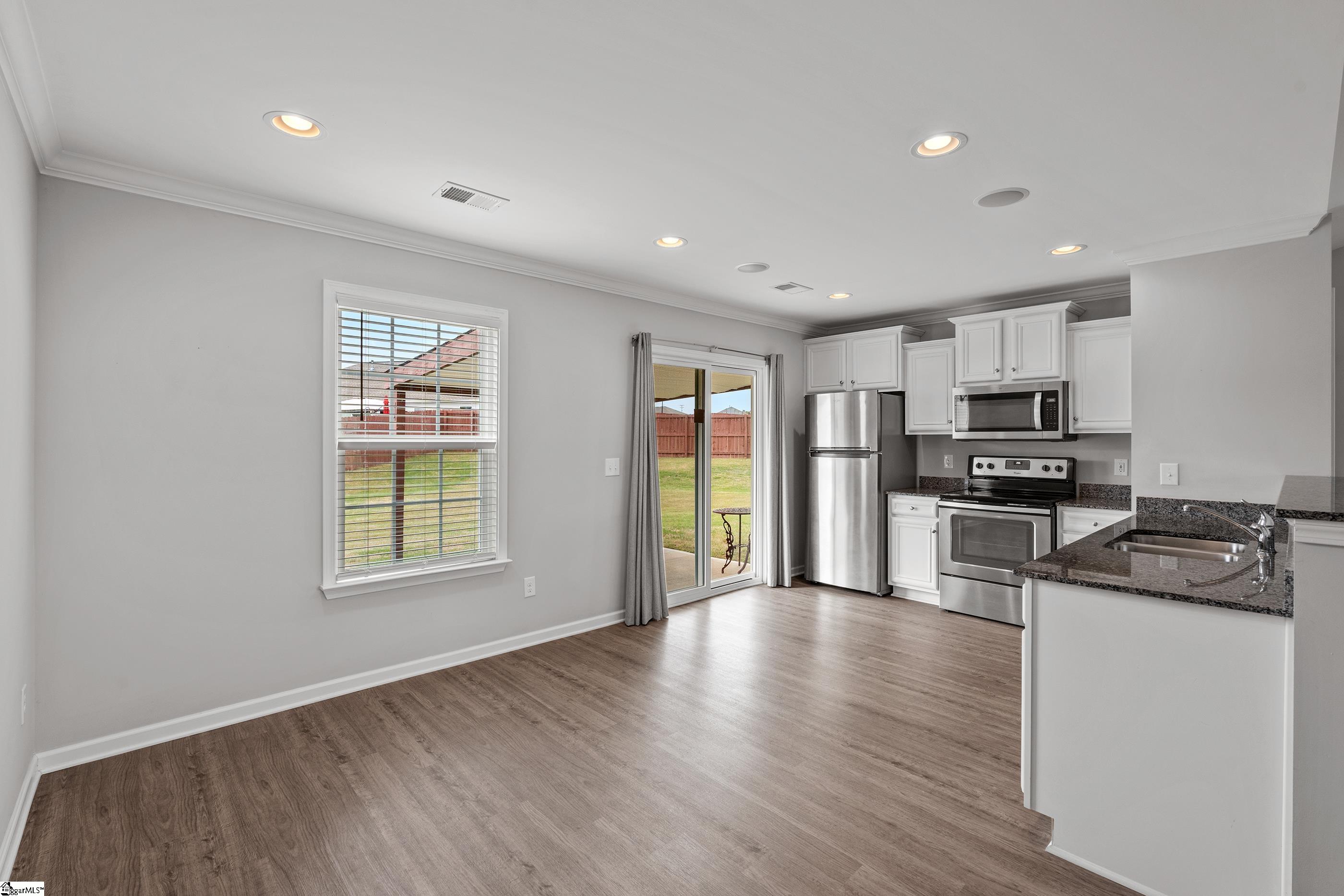 6 Snowy Court Fountain Inn, SC 29644 - Photo 5 of 32 Gallery Image 5