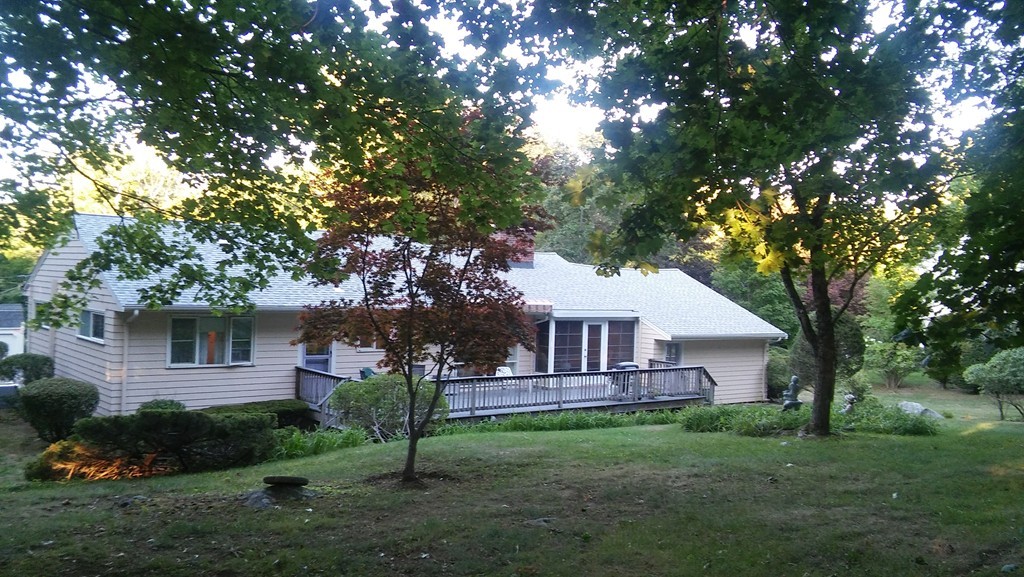 6 Tapley Road Lynnfield, MA 01940 - Photo 3 of 10 Gallery Image 3