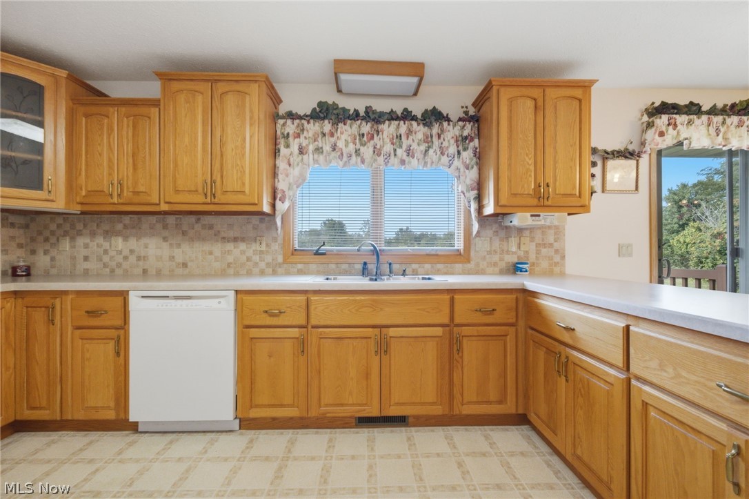 7300 Neff Road Valley City, OH 44280 - Photo 12 of 47