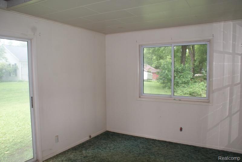 3015 South Vassar Road Davison, MI 48423 - Photo 17 of 20 DSC07355.jpg